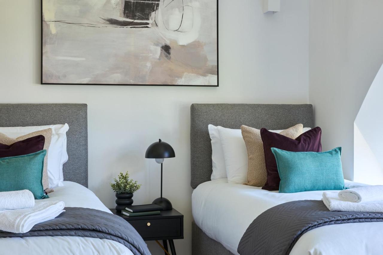 Kew Bridge By Viridian Apartments Esterno foto