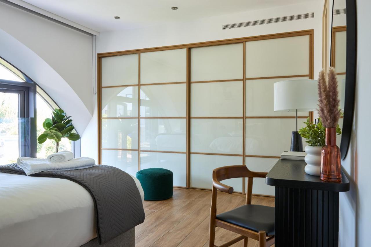 Kew Bridge By Viridian Apartments Esterno foto